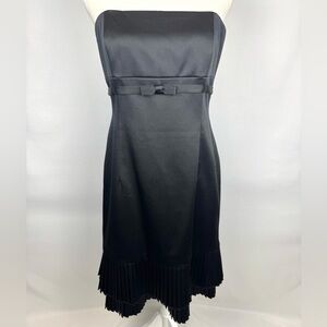 Laundry By Shelli Segal Strapless Black Cocktail Dress Bow Pleated Hem Size 10
